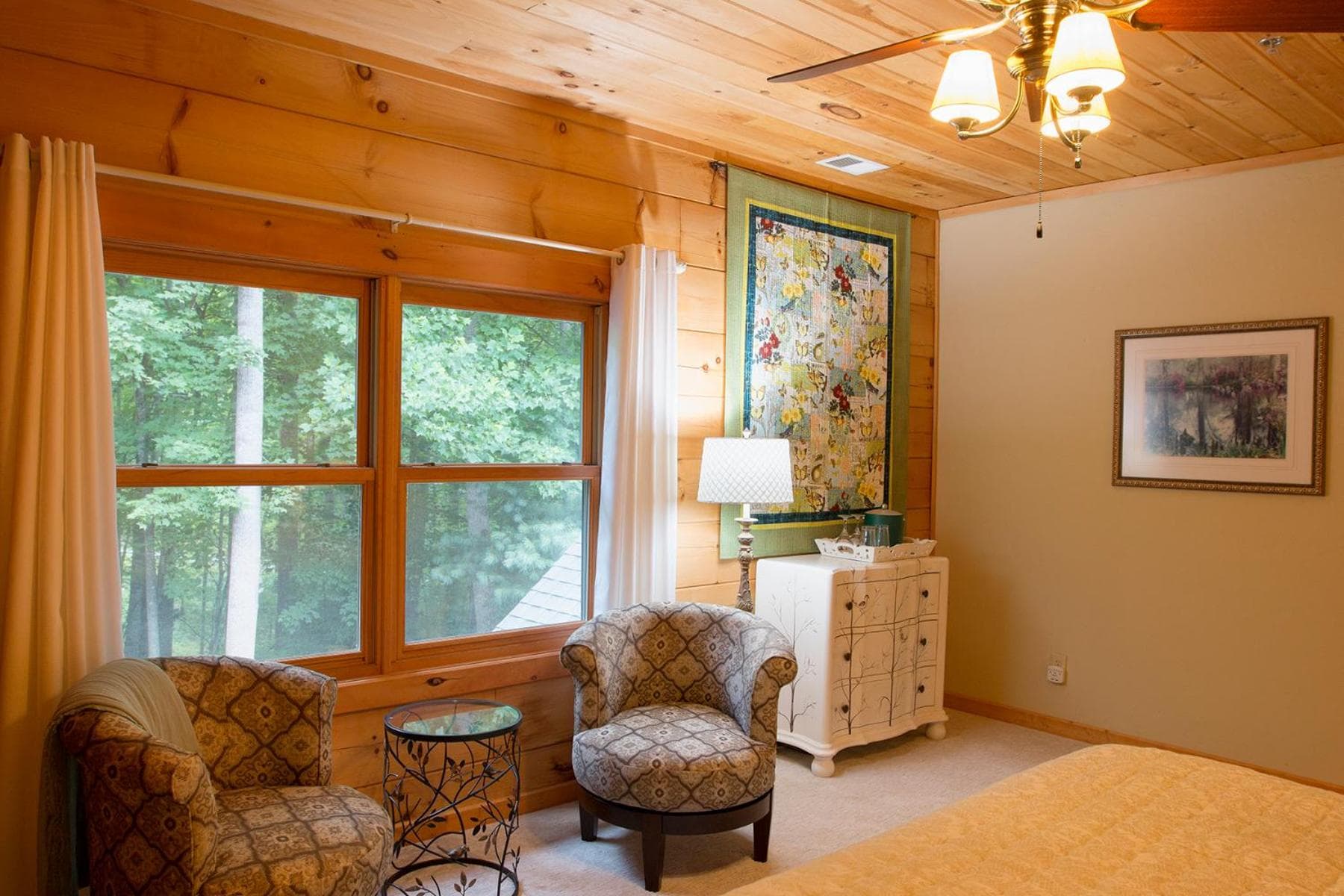 Lazy Bear Lodge