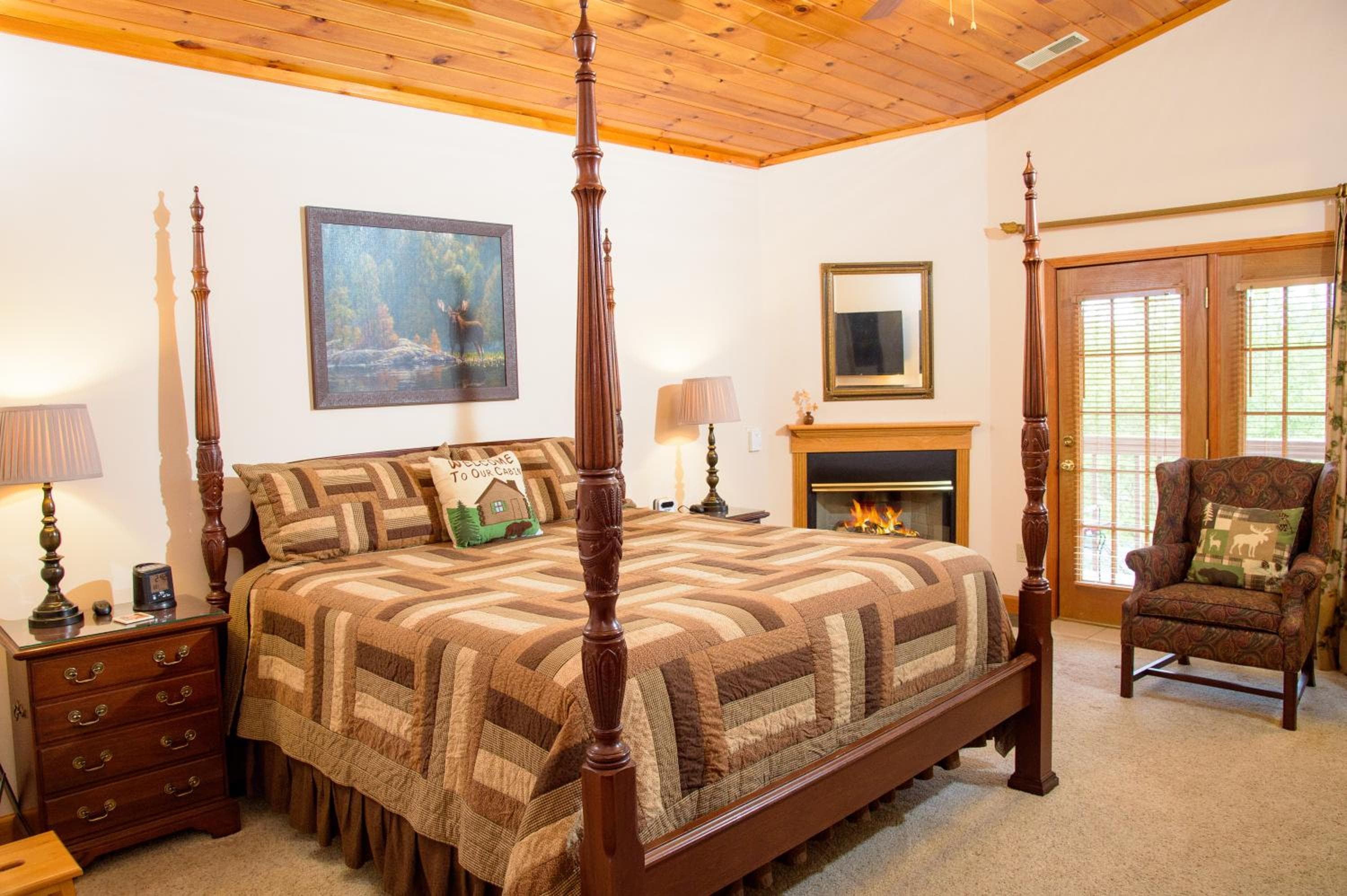 Berry Springs Lodge