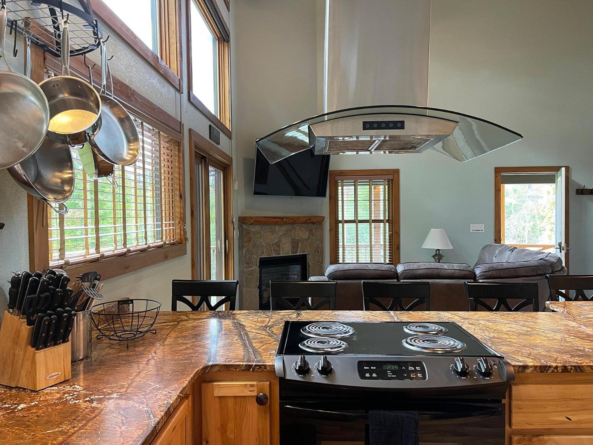 Beautiful Home, Views, Near Whiteface, Lake Placid
