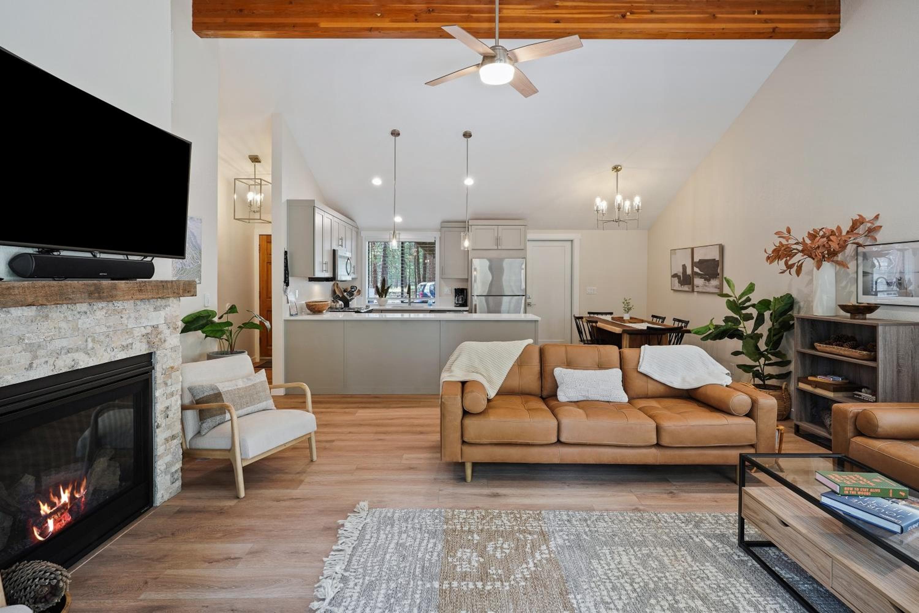 8 Quartz Mountain home