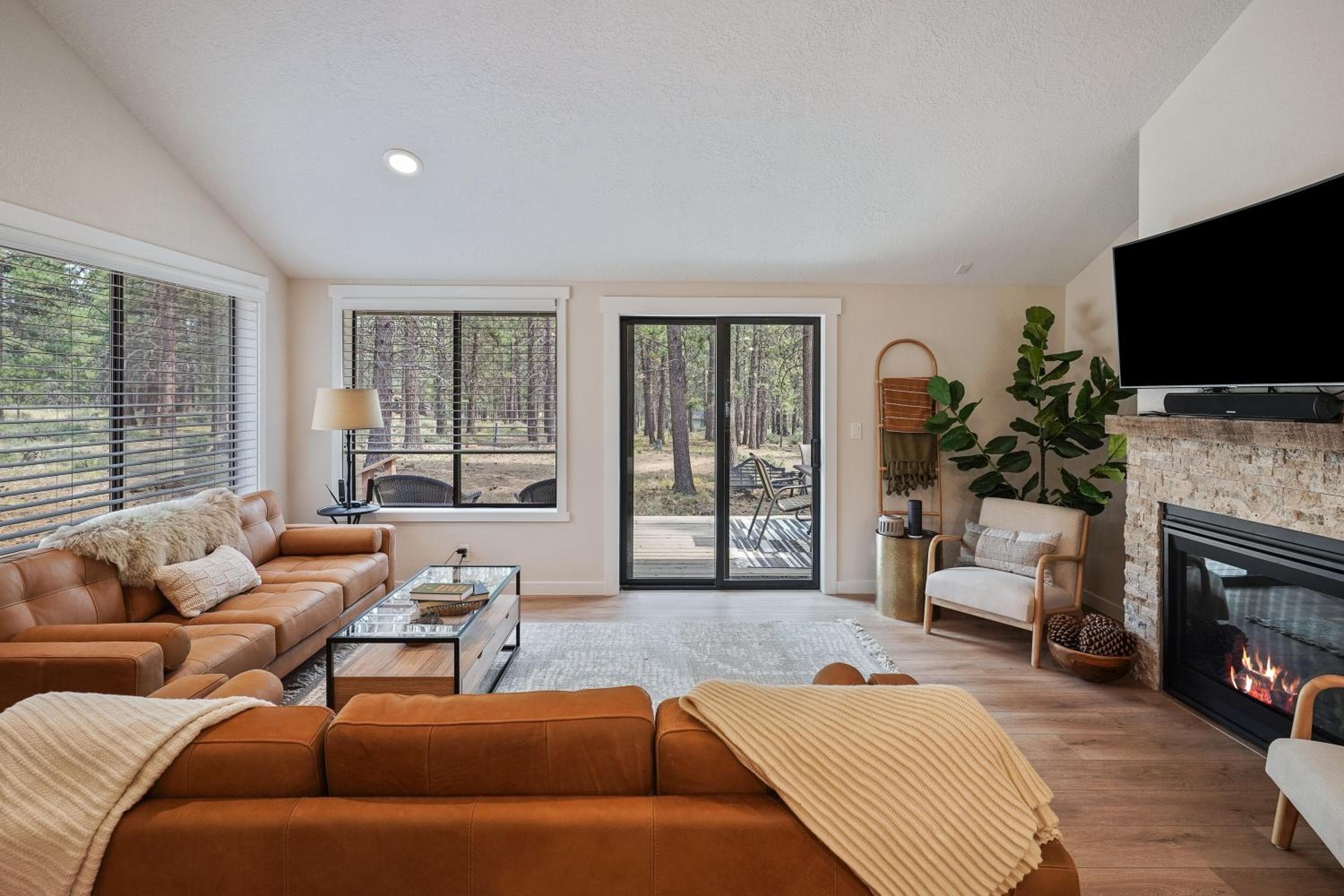 8 Quartz Mountain home