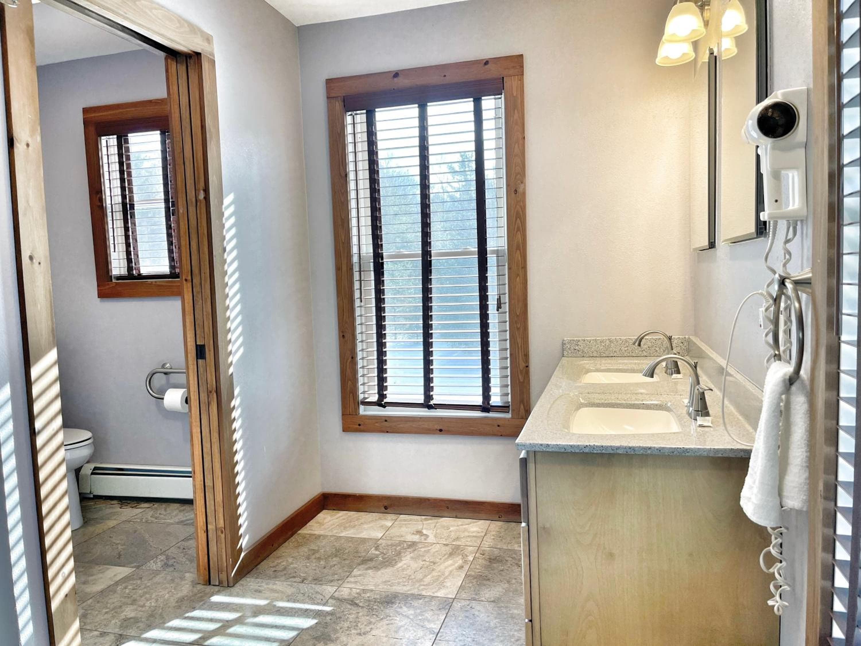 Large Luxury Home, Close to Whiteface, Lake Placid