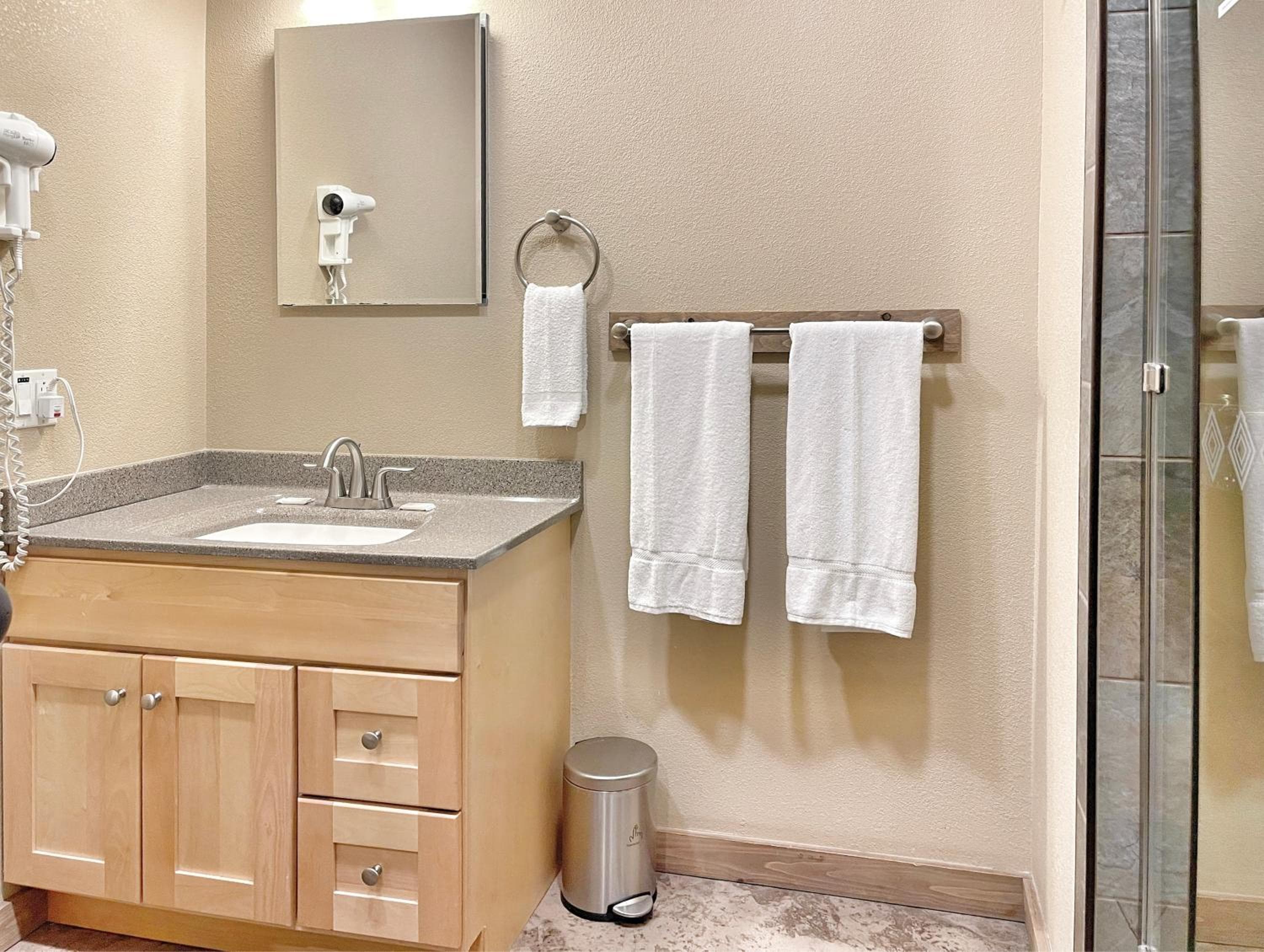 Large Luxury Home, Close to Whiteface, Lake Placid