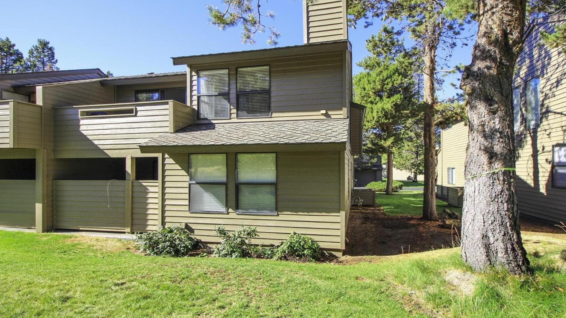 Fairway Village 32