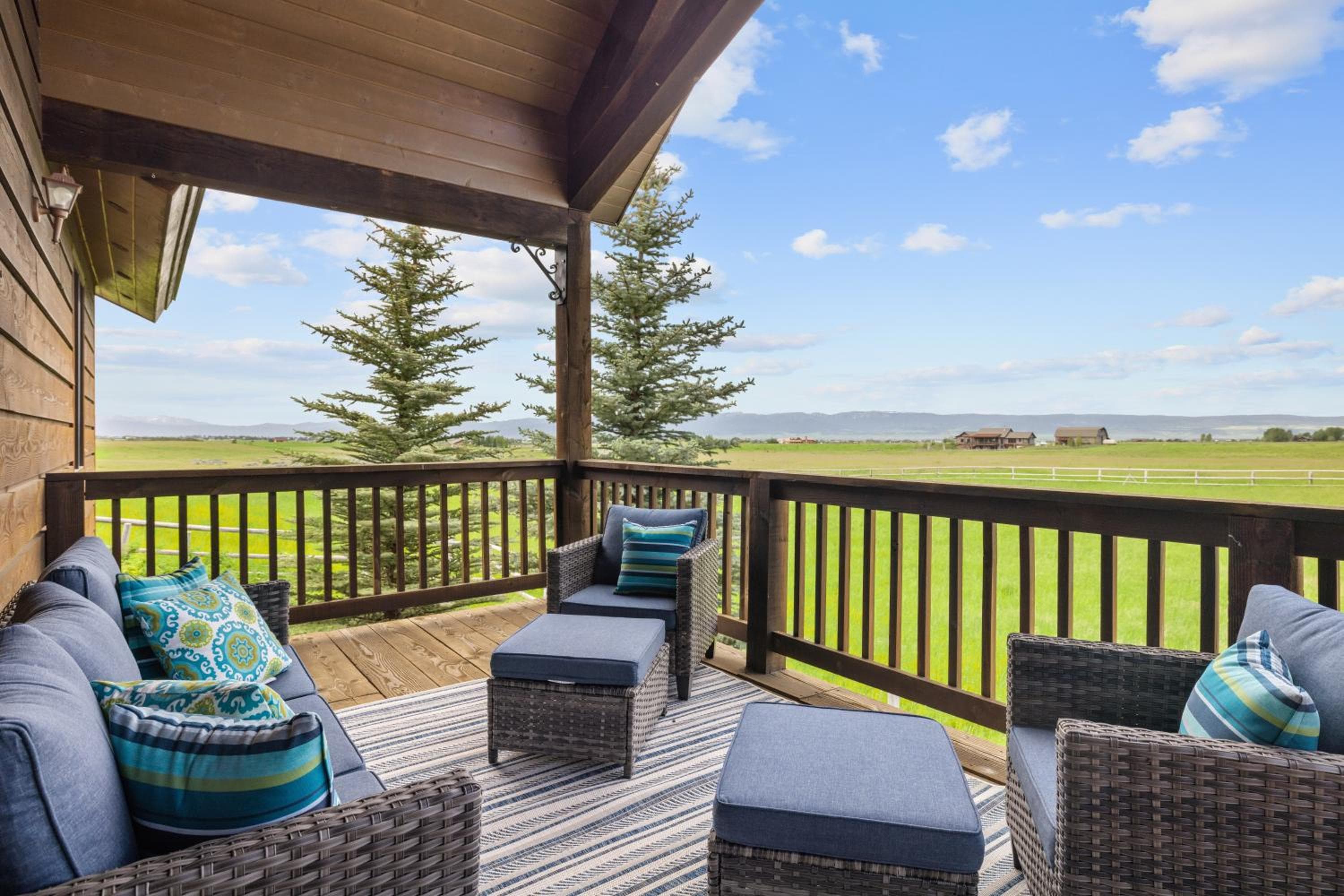 Teton Melody by KABINO Partial Air Conditioning Hot Tub FirePit Foosball Telescope Games WiFi Grill Mtn Views
