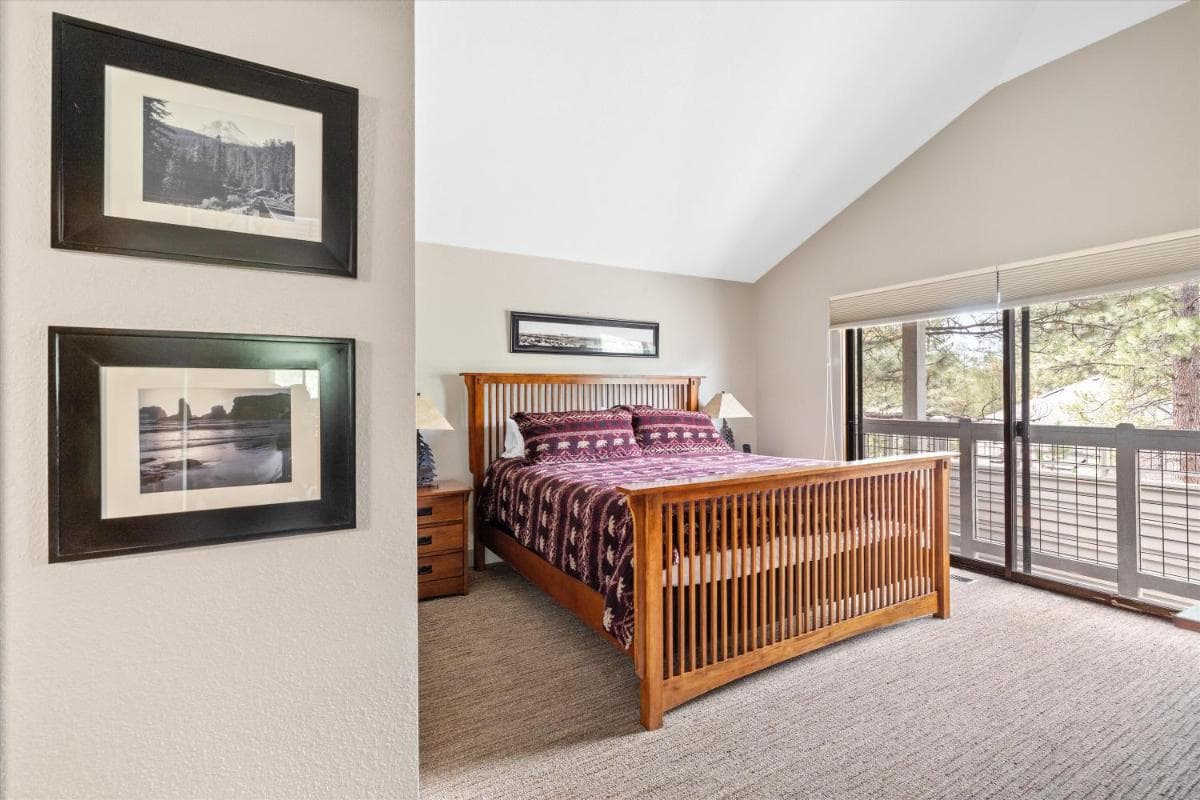 Great Kitchen, AC, SHARC Access, Hot Tub, Bring Pet!