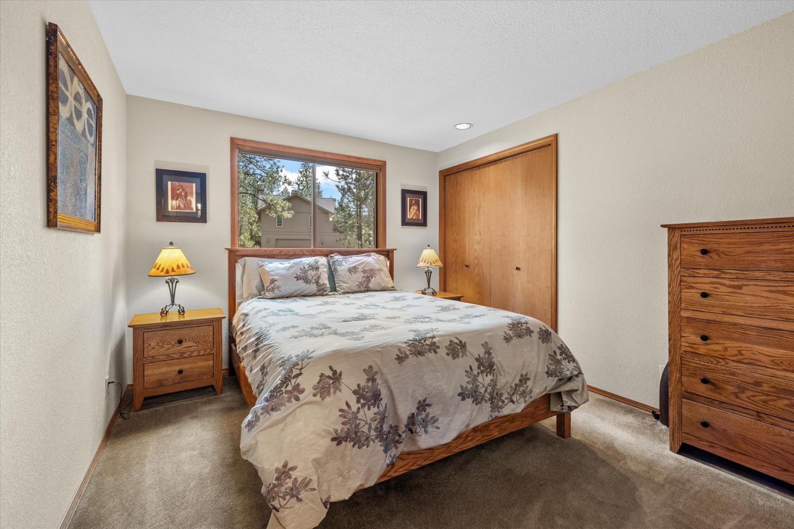 Great Kitchen, AC, SHARC Access, Hot Tub, Bring Pet!