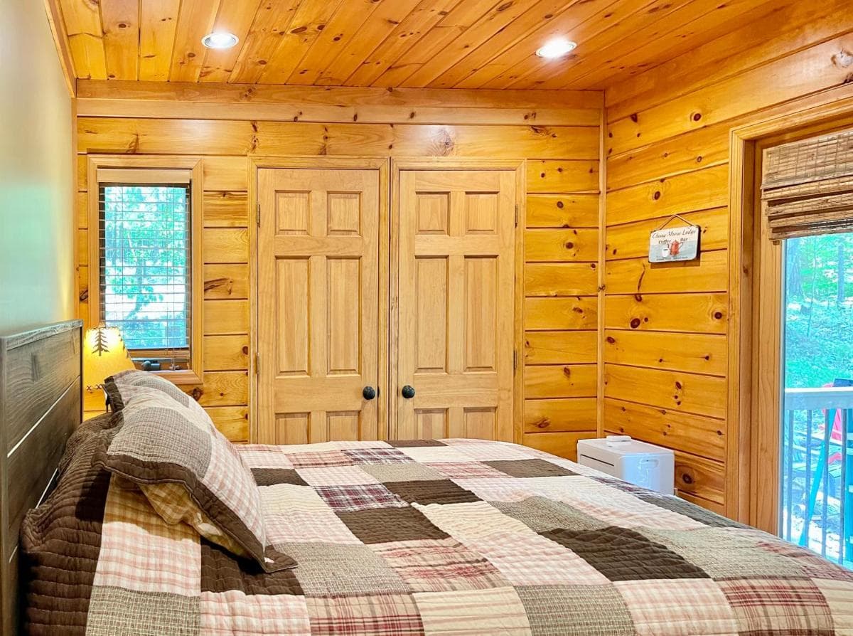Mountain Retreat in Whiteface, Lake Placid Region