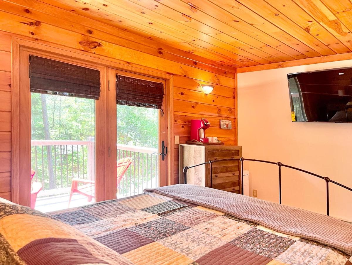 Mountain Retreat in Whiteface, Lake Placid Region
