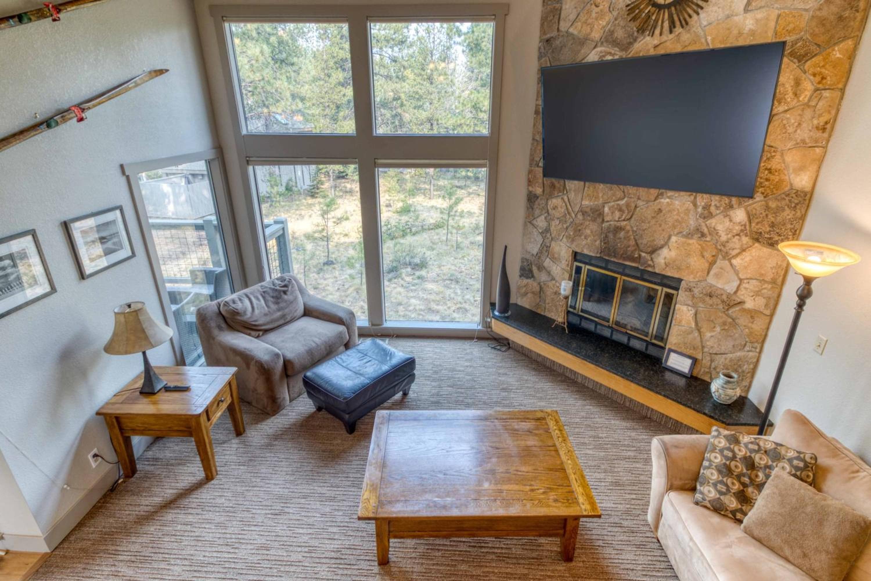 Great Kitchen, AC, SHARC Access, Hot Tub, Bring Pet!