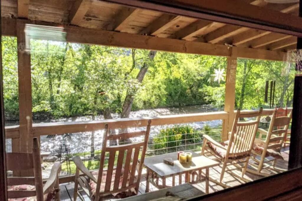 Water's Edge, Covered Porch, Deep Creek as your Backyard Haven, Hot Tub, Pool Table, Fire Pit, Close to Town & Entrance to National Park