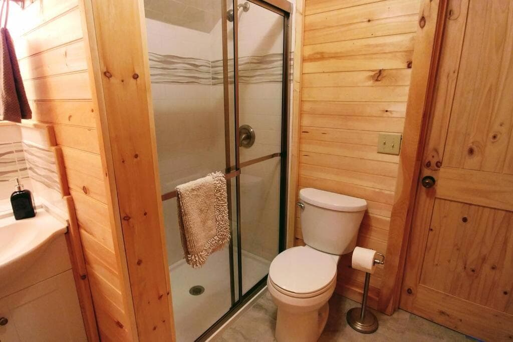 Water's Edge, Covered Porch, Deep Creek as your Backyard Haven, Hot Tub, Pool Table, Fire Pit, Close to Town & Entrance to National Park