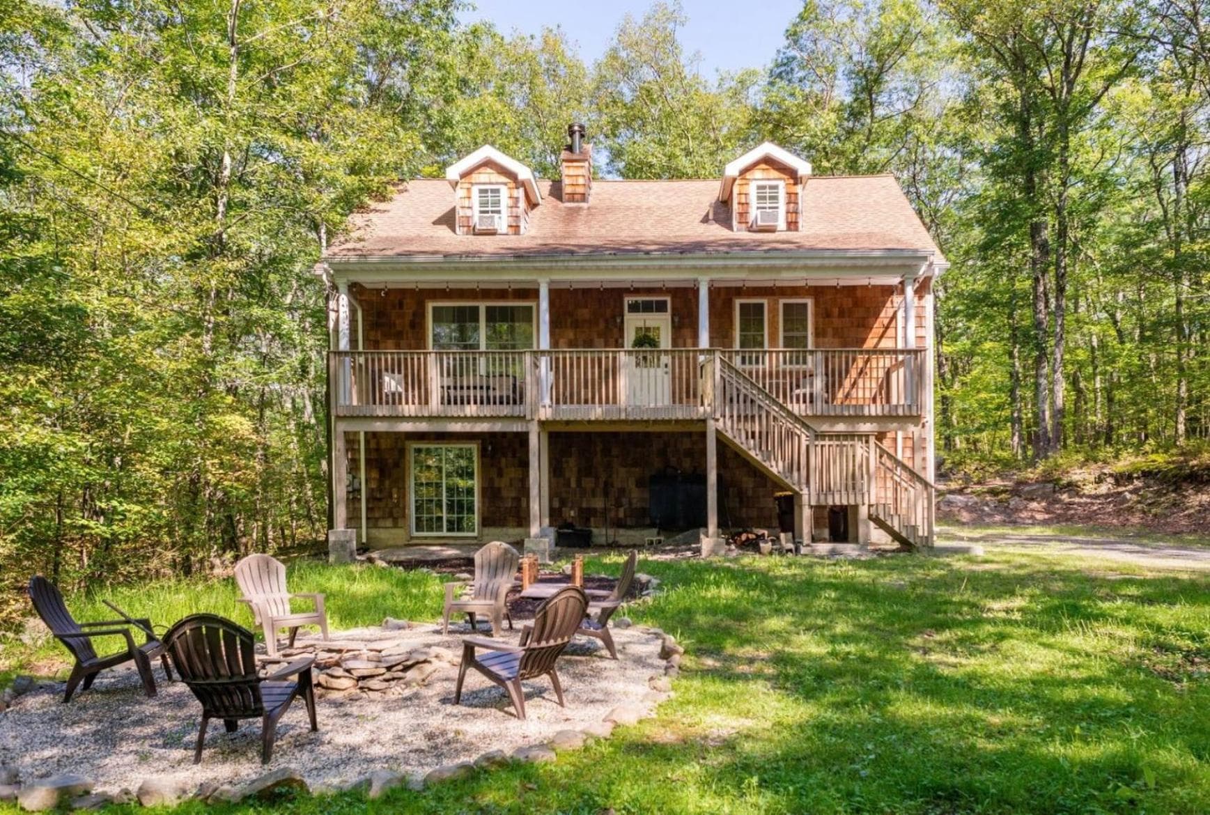 Catskill Cabin with Firepit & Indoor Jacuzzi Tub
