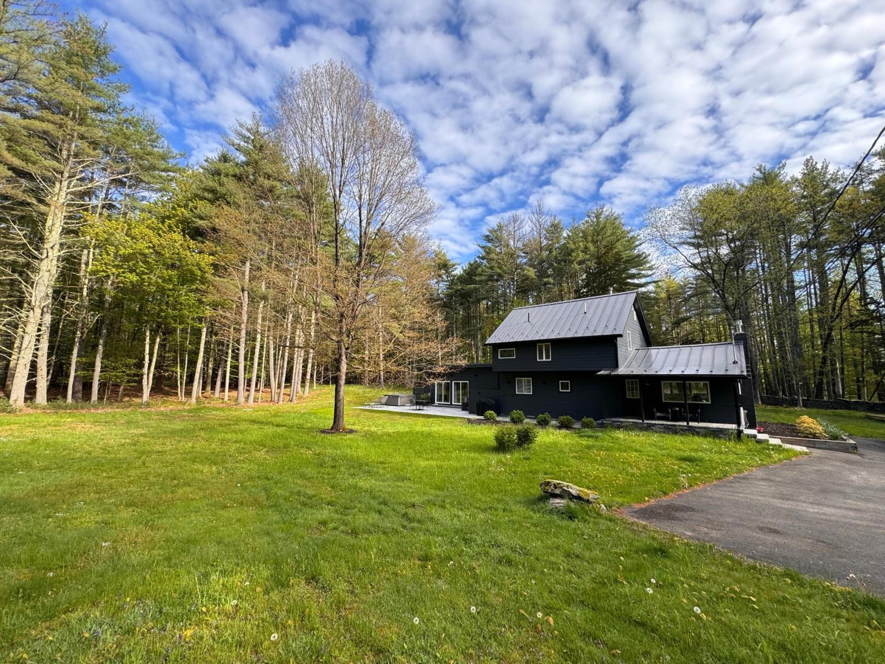 Beautiful Charming Cottage 4 min from Woodstock