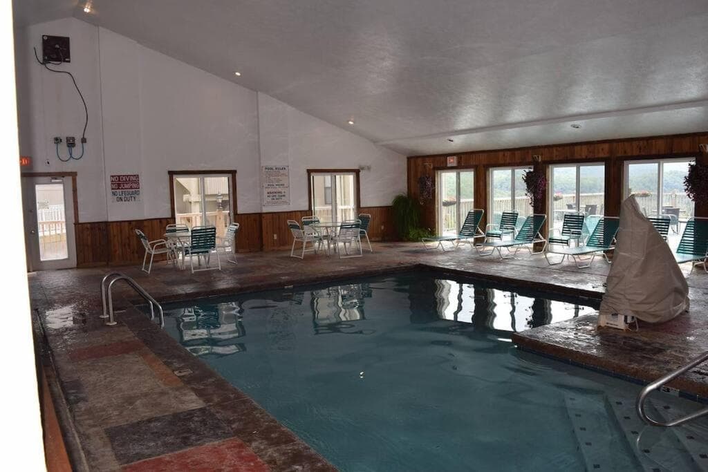 Stairway to Heaven, Breathtaking mtn views Indoor pool & hot tub