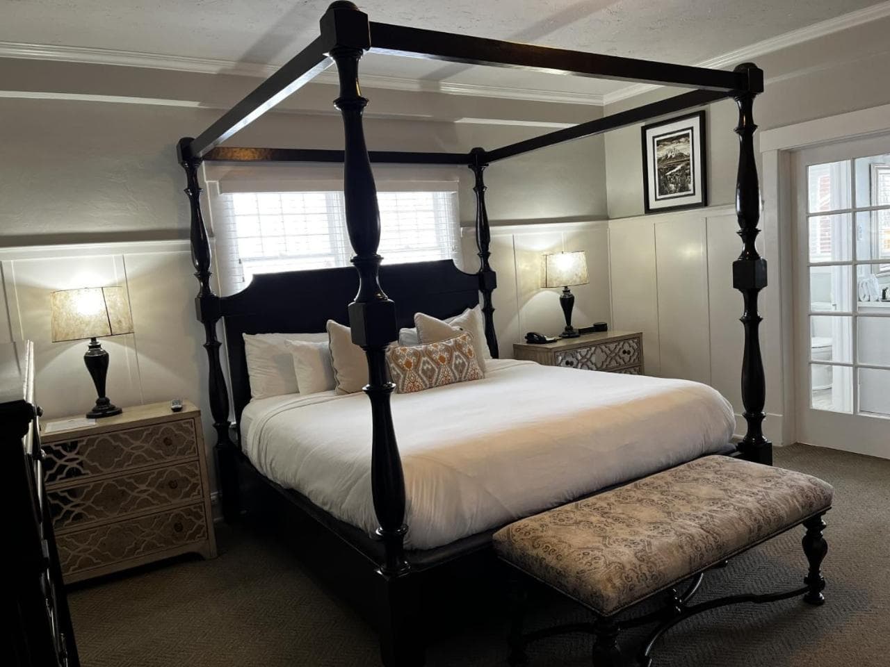 Huff House Inn and Cabins