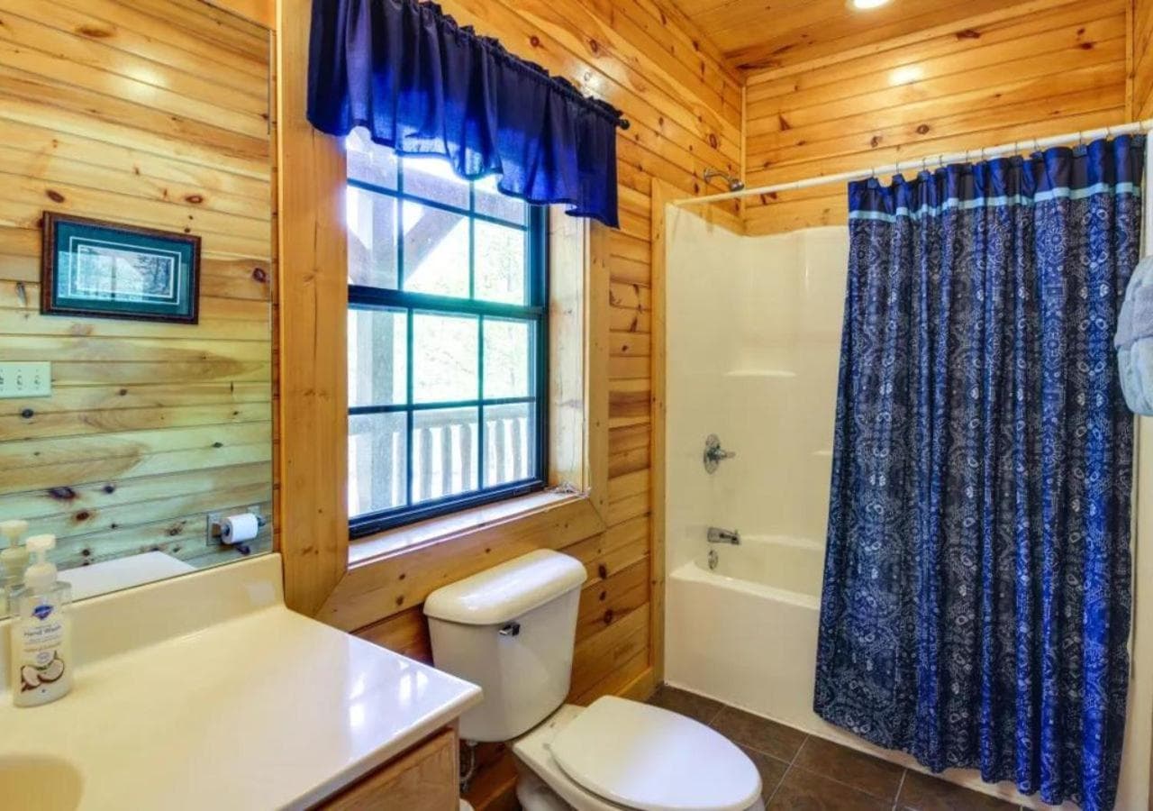 Family Cabin with Hot Tub, Theater, Game Room, Wifi, & Sauna