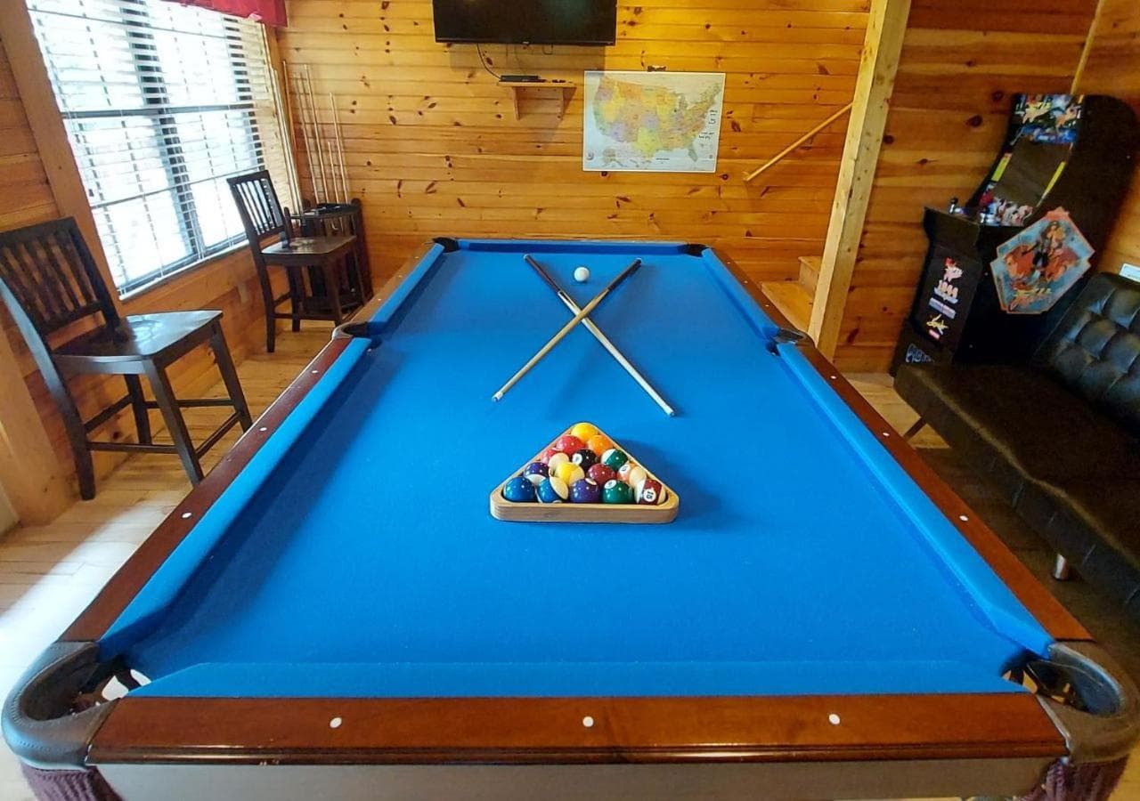 Family Cabin with Hot Tub, Theater, Game Room, Wifi, & Sauna