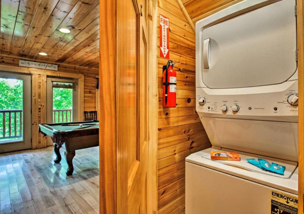 Family Cabin with Hot Tub, Theater, Game Room, Wifi, & Sauna