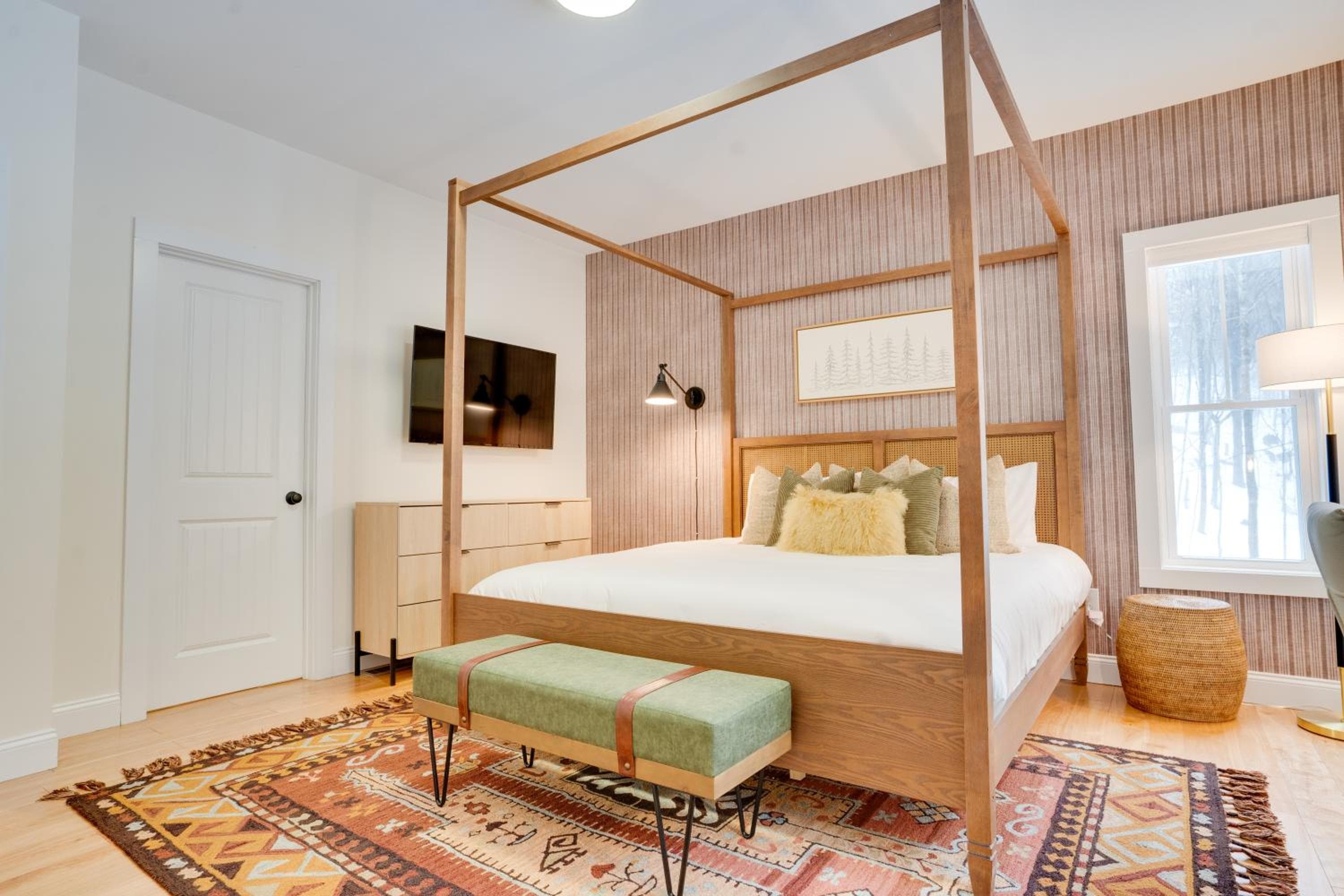 '"Luxury Mountain Getaway'" Sauna, Hot Tub, Massage Chair, Pool Table