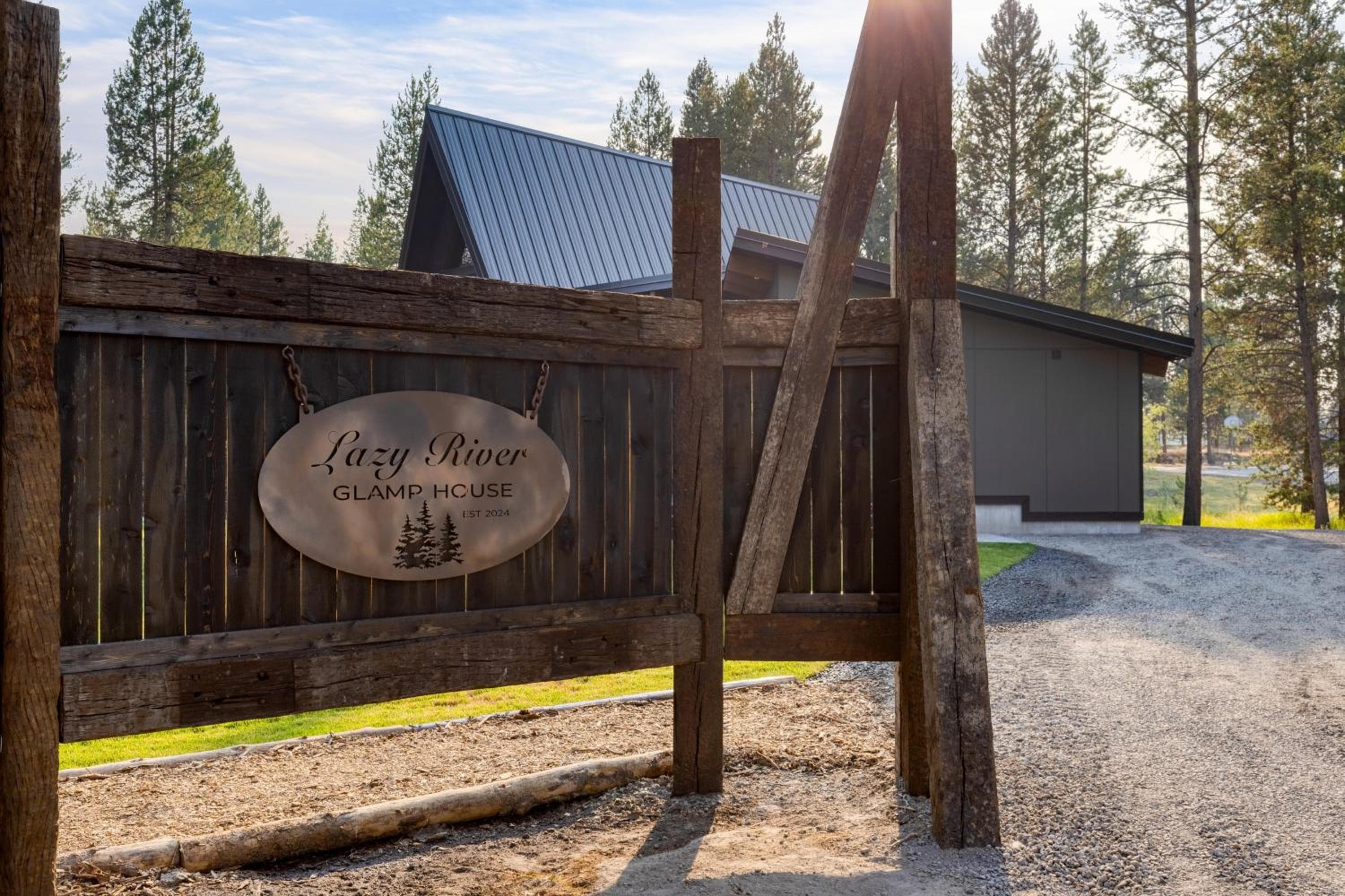Lazy River Glamp-House by AvantStay