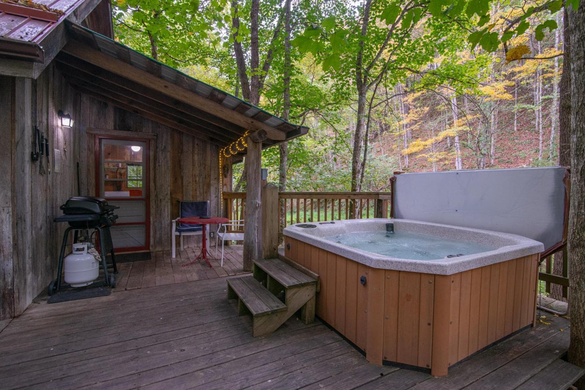 Moore House Inn & Cabins
