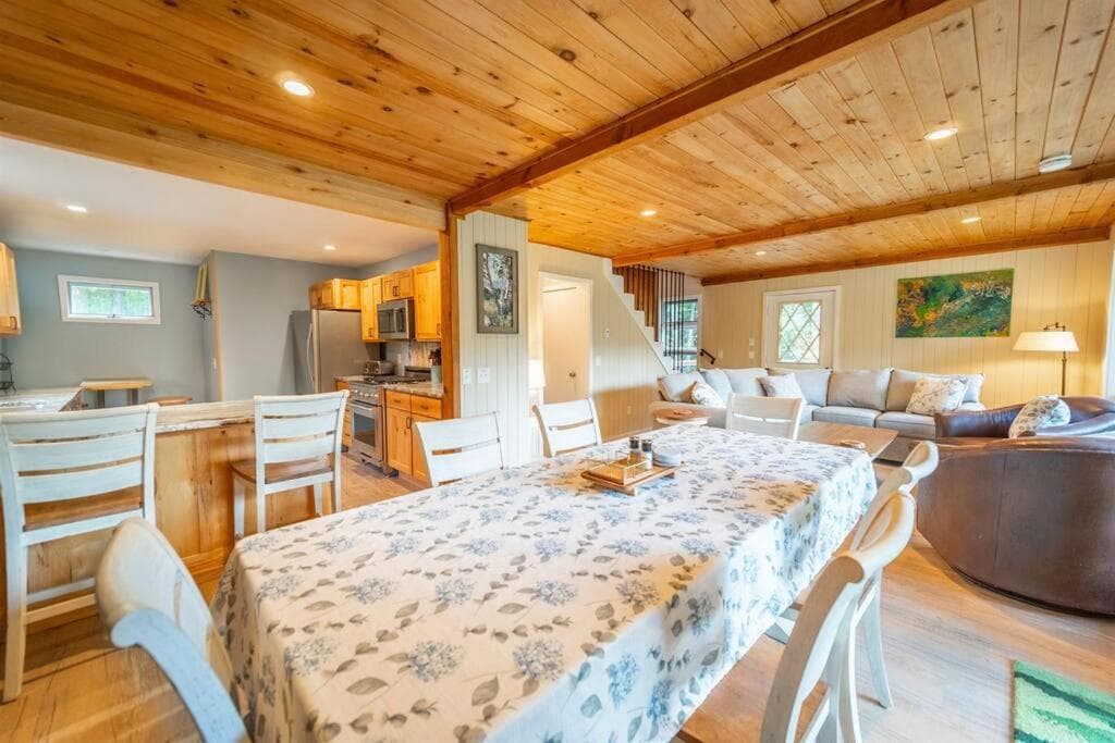 ADK Whiteface Chalet with Hot Tub, Dog Friendly!