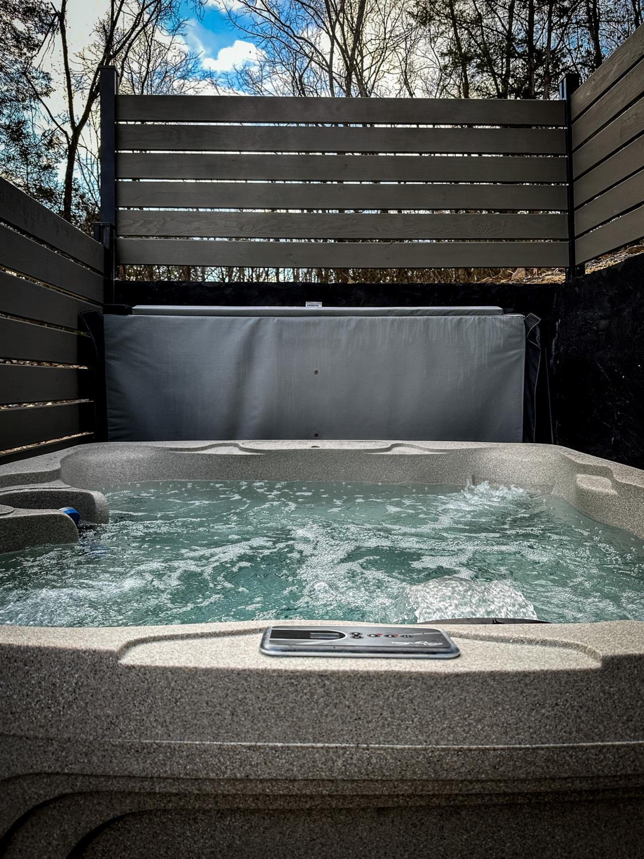 Near Dollywood With Hot Tub, Game Room Home Theater