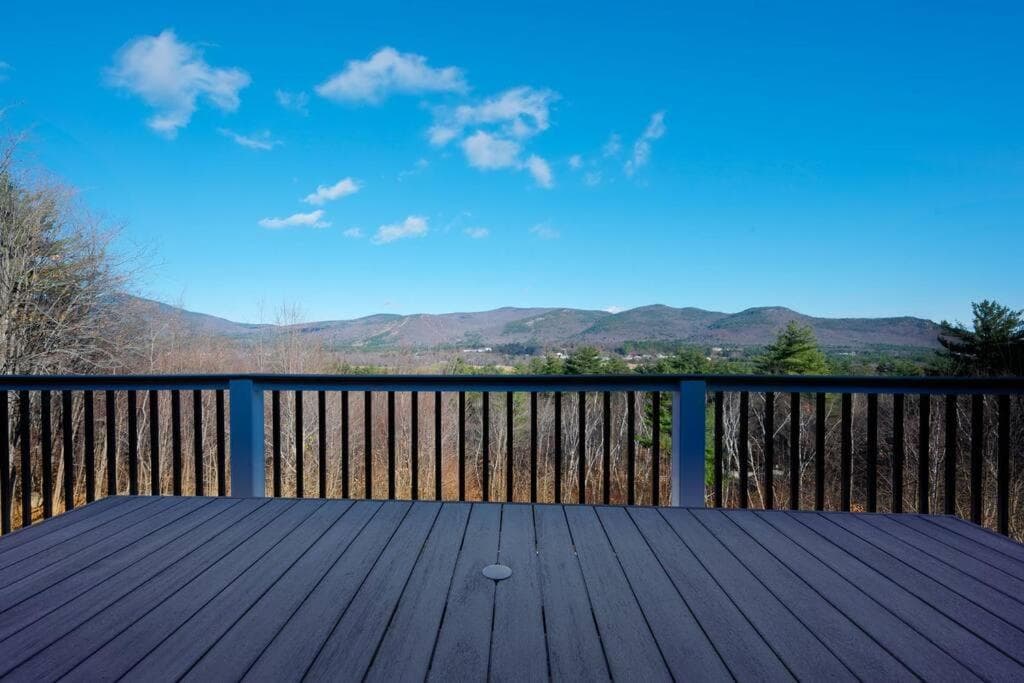 VIEWS, Hot Tub, Sauna, Theatre