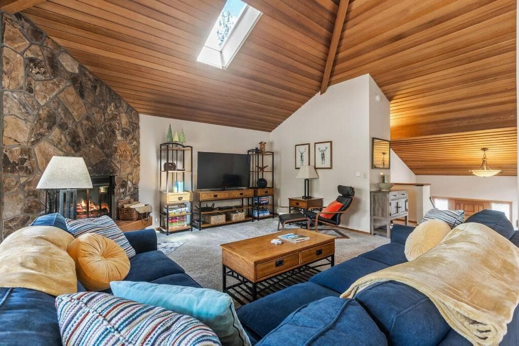 6 Lynx Sunriver