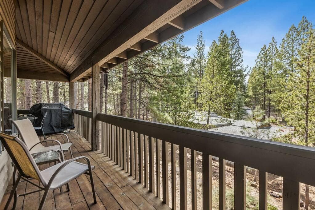 6 Lynx Sunriver