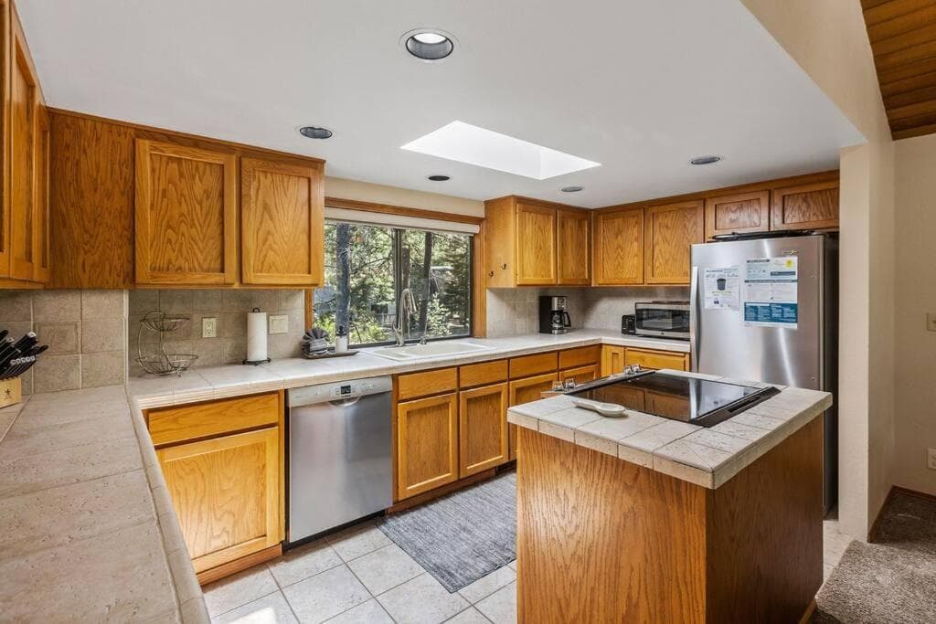 6 Lynx Sunriver