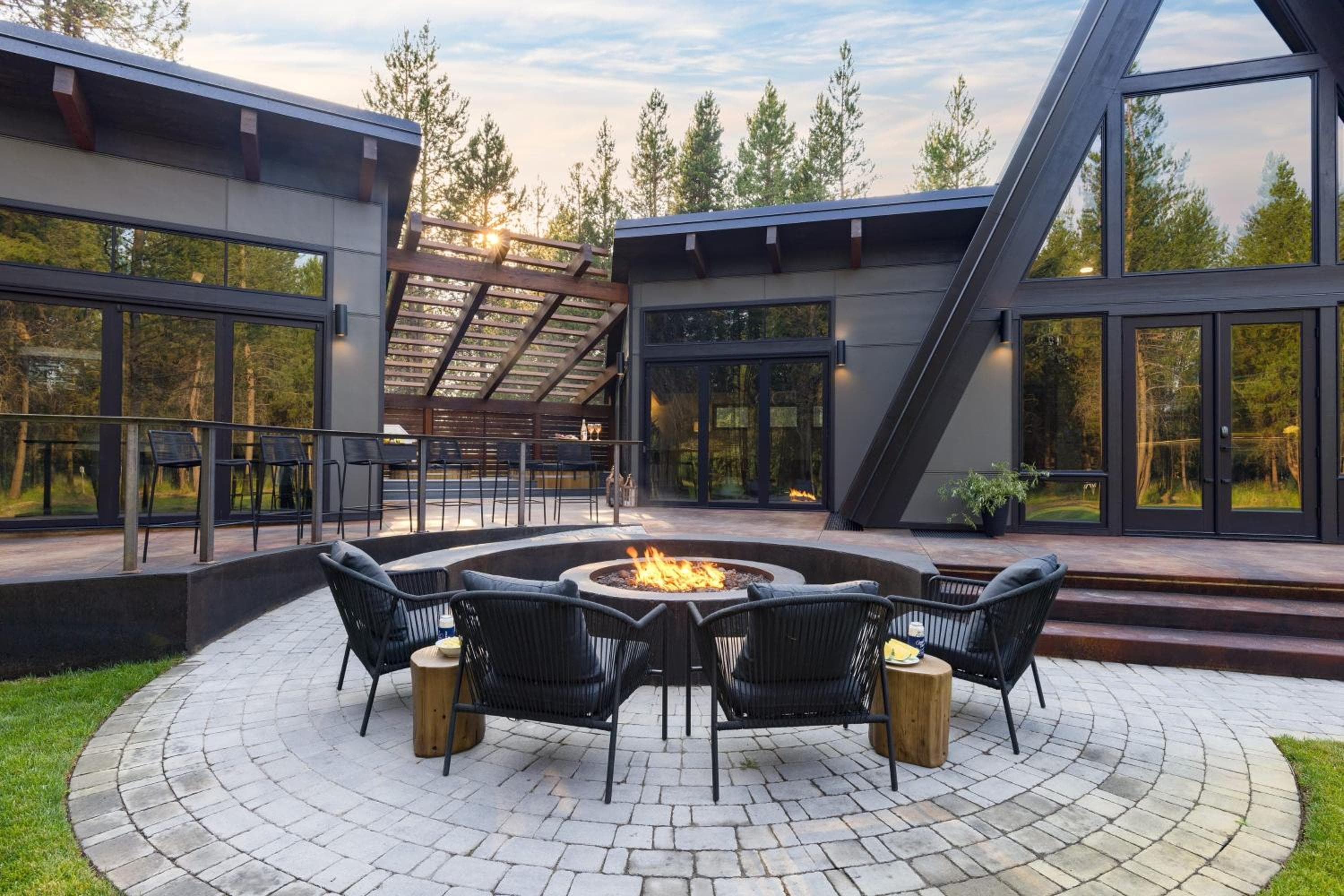 Lazy River Glamp-House by AvantStay
