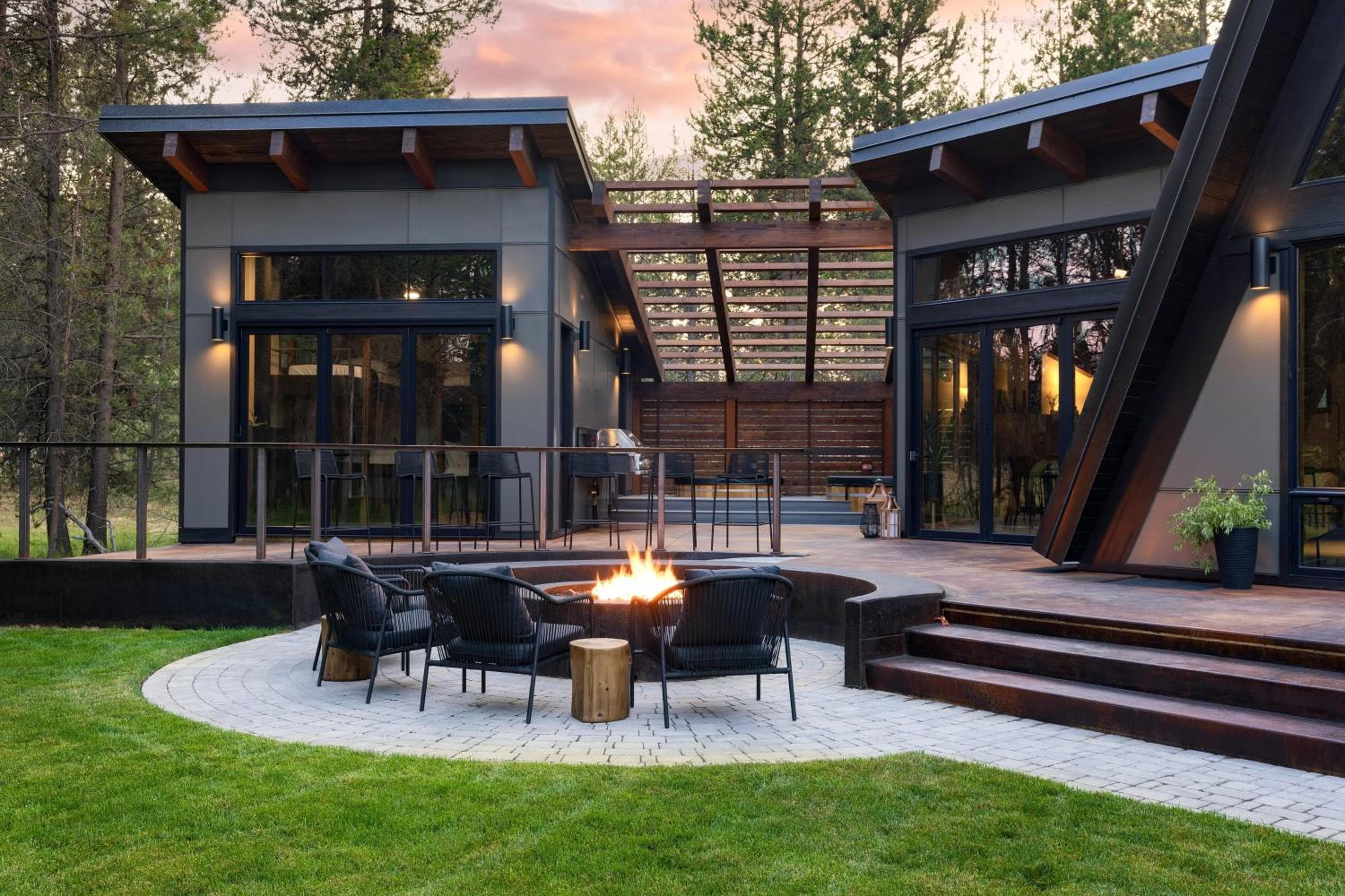 Lazy River Glamp-House by AvantStay