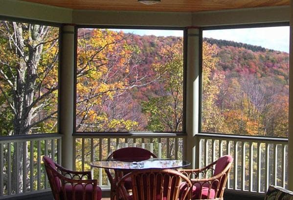 Breezy Hill Inn