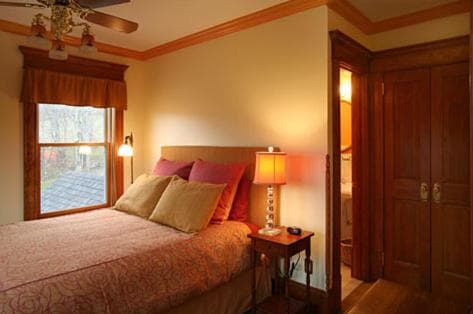 Breezy Hill Inn