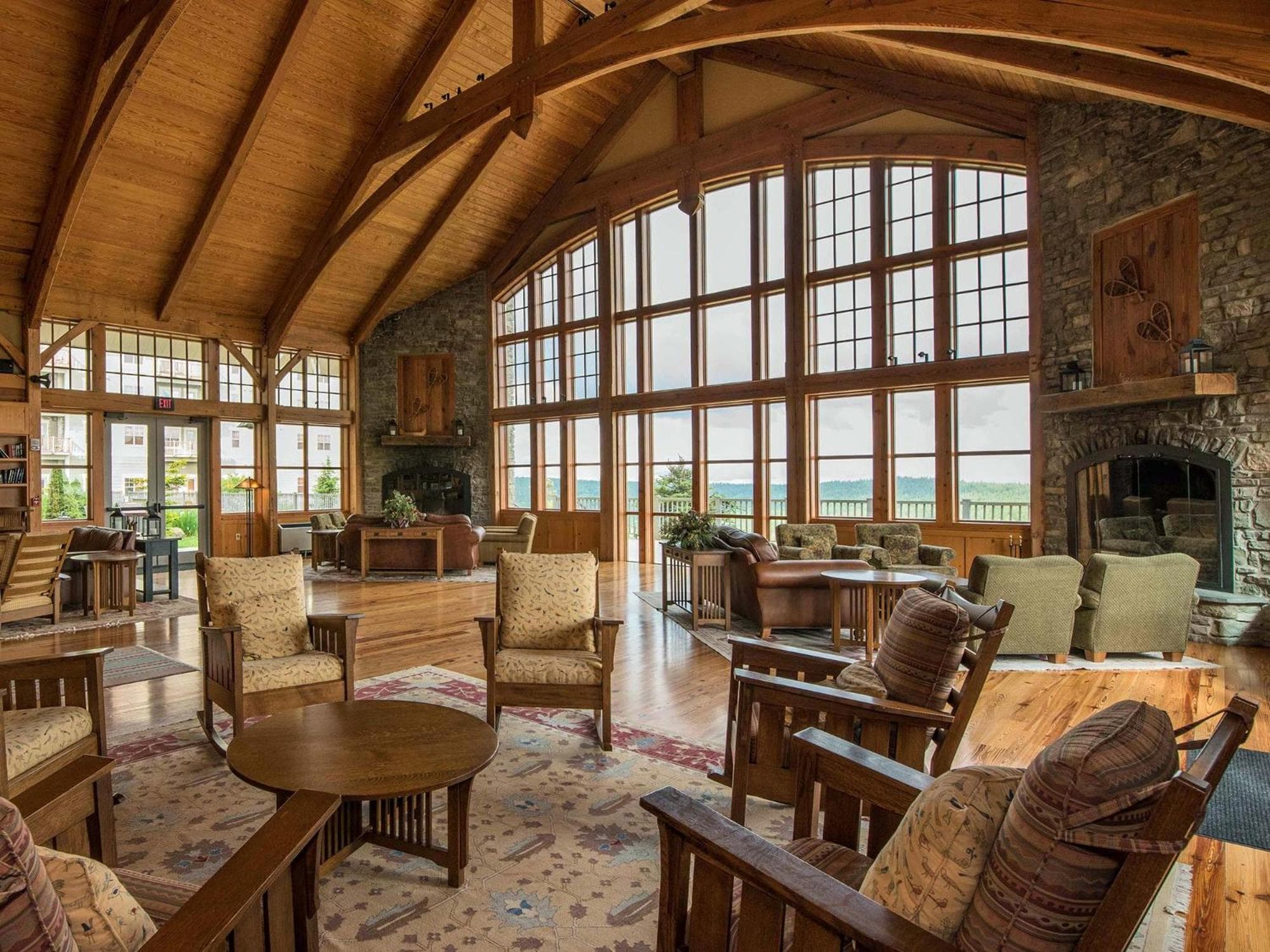 Soaring Eagle #404: 3 bedroom 2 bath Corner Penthouse