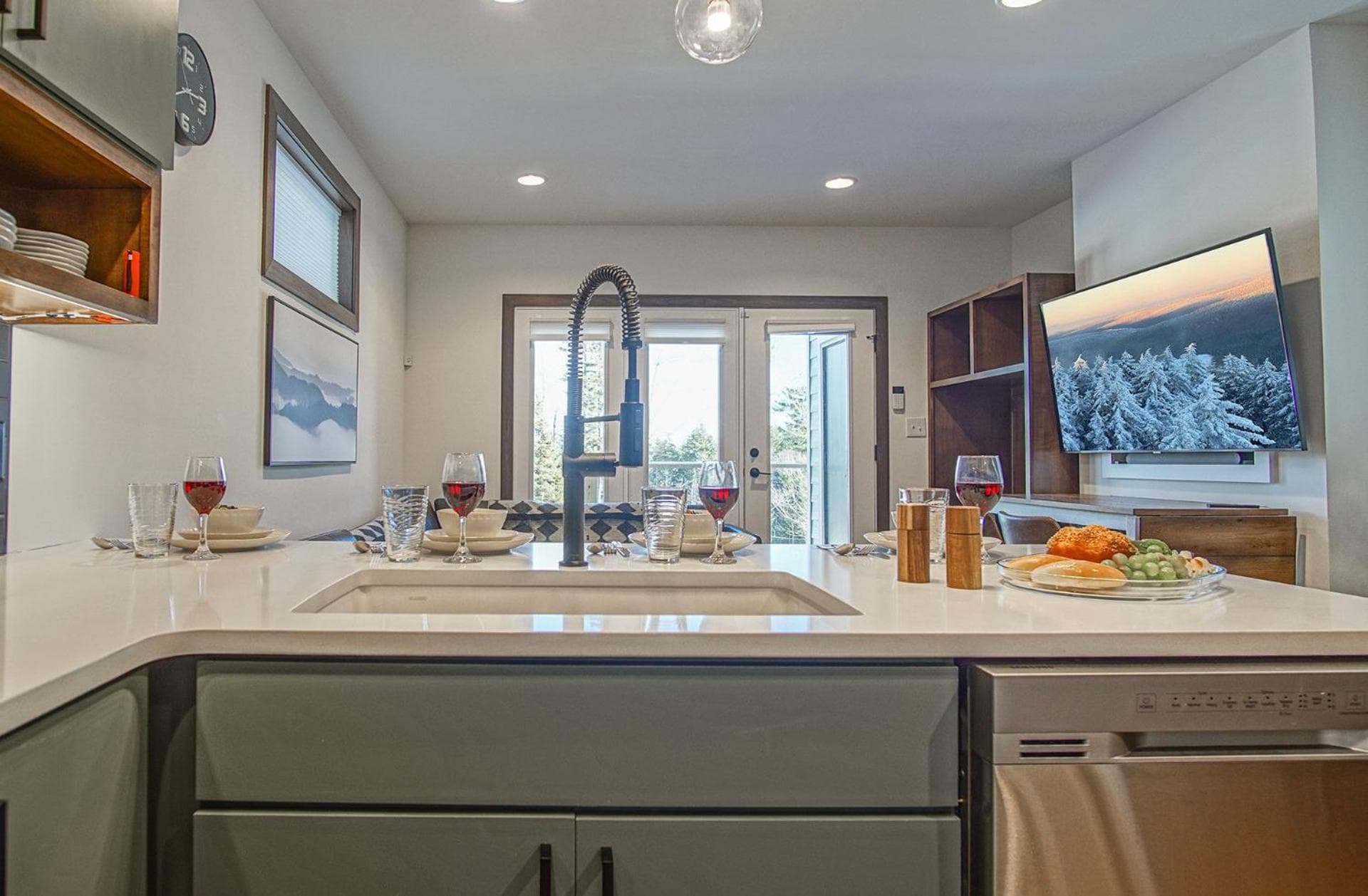 3 Br: Sanctuary 185 at Snowshoe