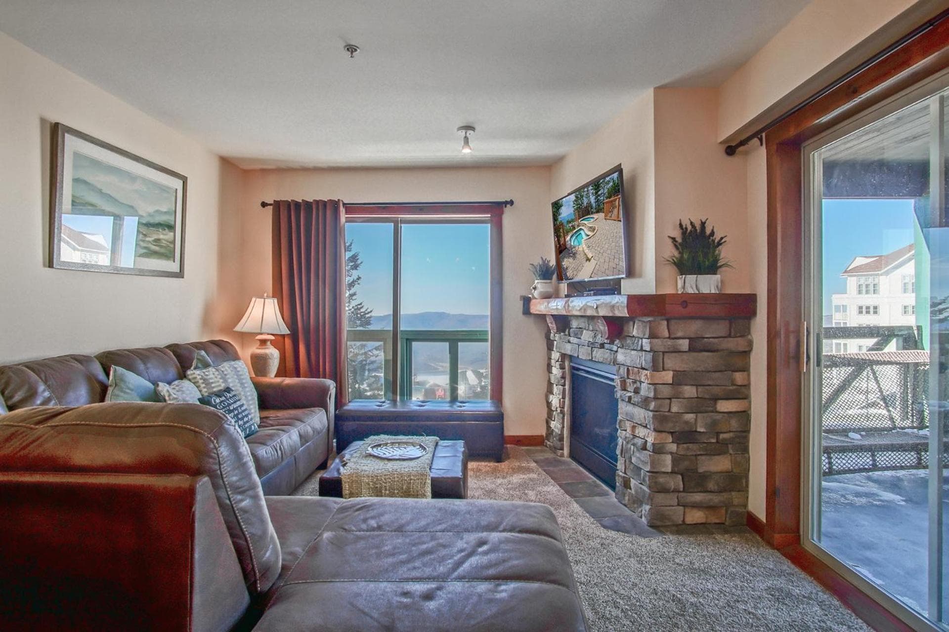 2 Br: Rimfire 214 - Great Western Views on large deck corner unit