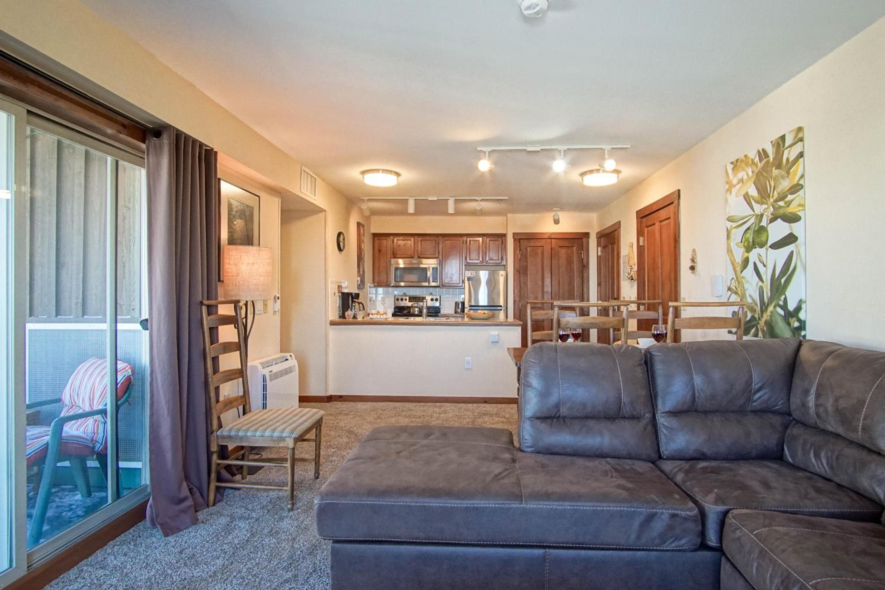 2 Br: Rimfire 214 - Great Western Views on large deck corner unit