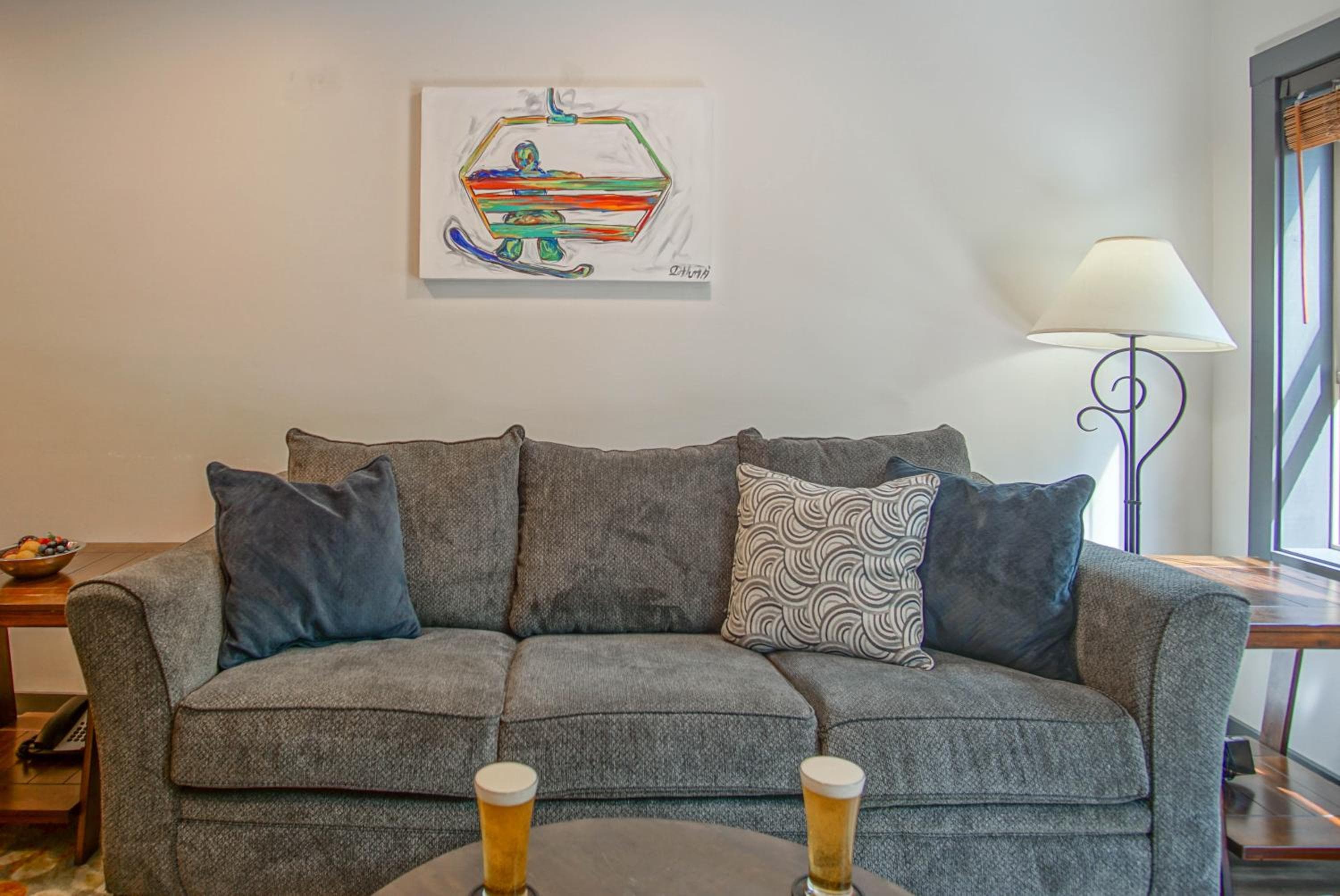 Rimfire 259 : Walking distance to village,slopes, 1 Br Sleeps 4