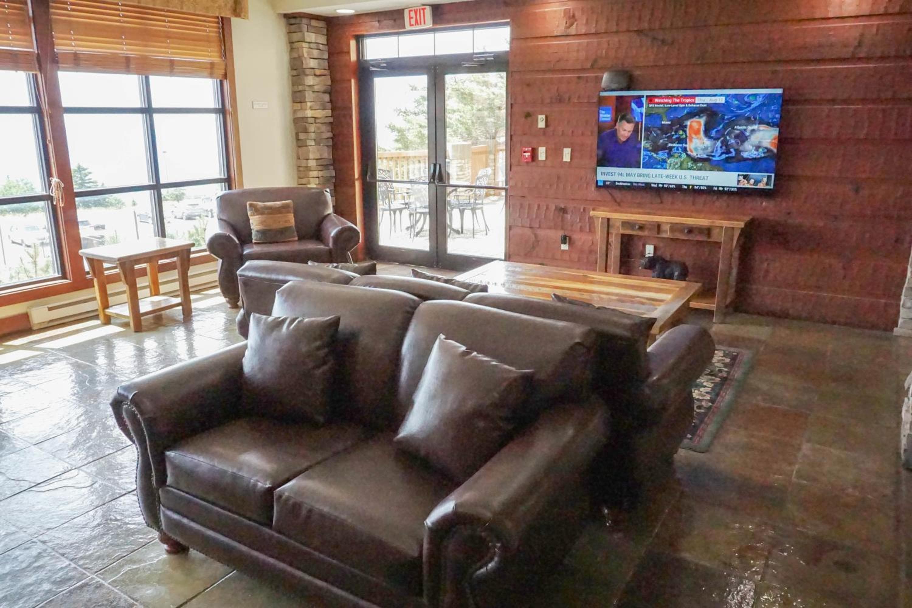 Rimfire 259 : Walking distance to village,slopes, 1 Br Sleeps 4