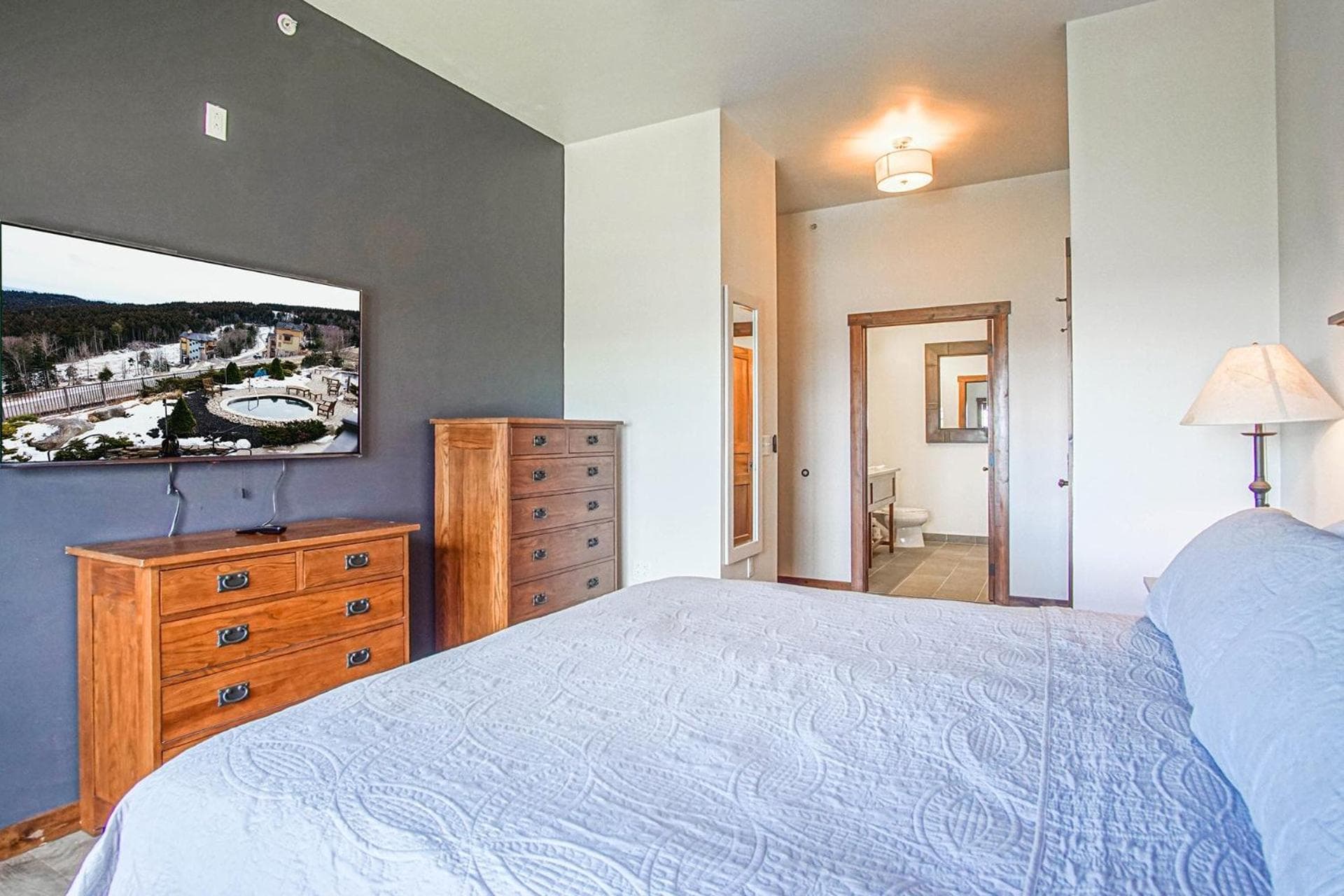 Soaring Eagle #403: 2 Bedrooms, 2 Full Baths