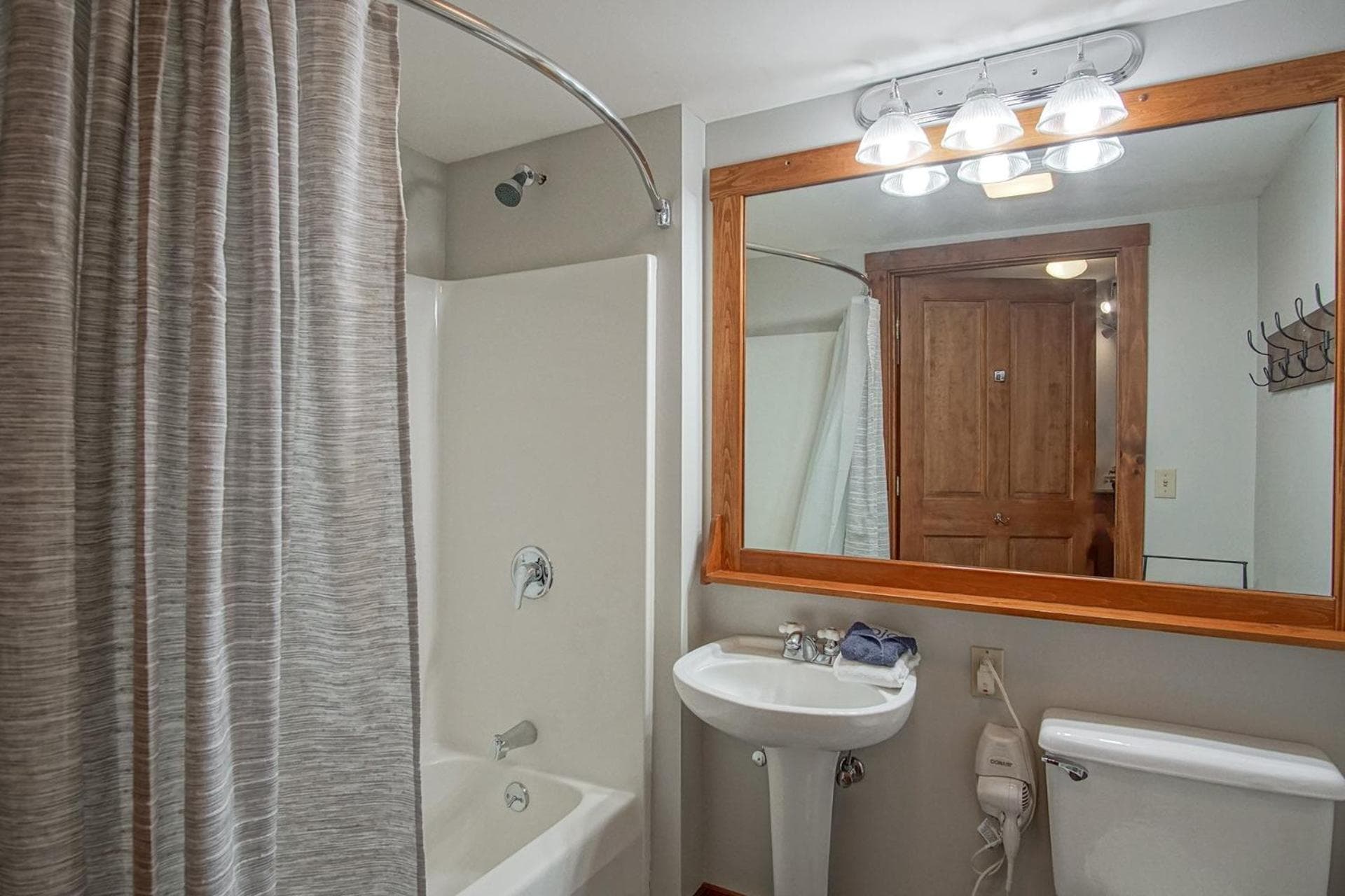 Rimfire 322 - Pocahontas Sunrise Perfect Location Sleeps 4