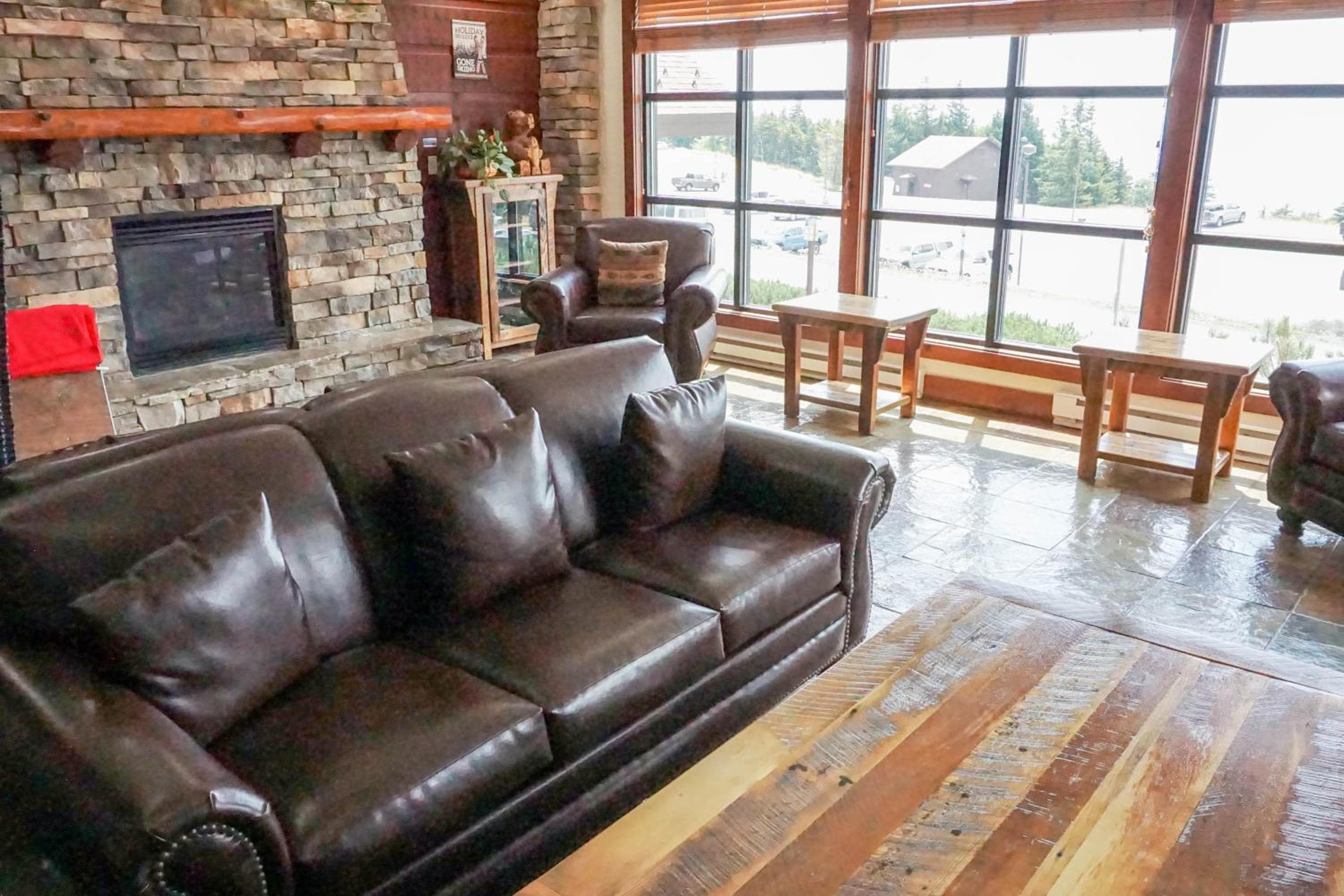 Rimfire 322 - Pocahontas Sunrise Perfect Location Sleeps 4