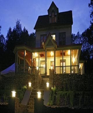 Breezy Hill Inn