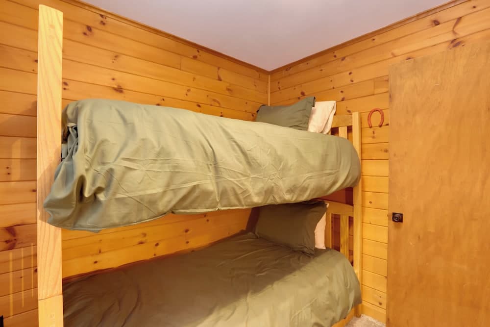Riverfront Cabin w/ Hot Tub in Schroon Lake!