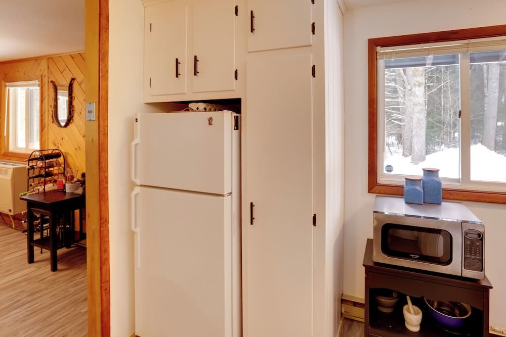Riverfront Cabin w/ Hot Tub in Schroon Lake!