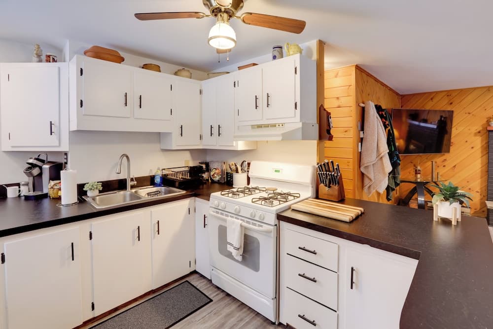 Riverfront Cabin w/ Hot Tub in Schroon Lake!