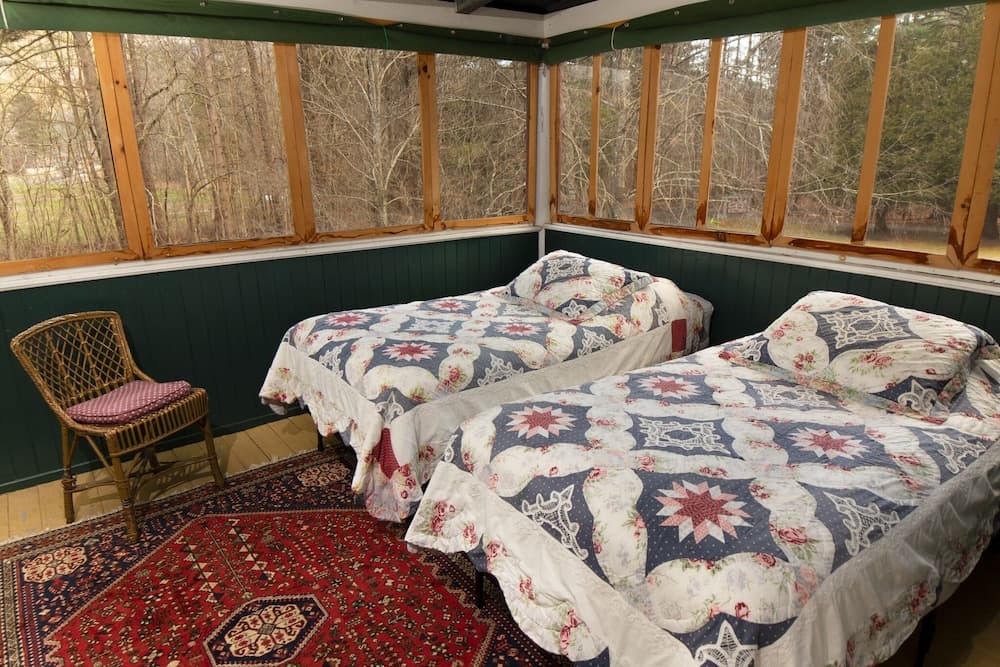 Trail's End Inn